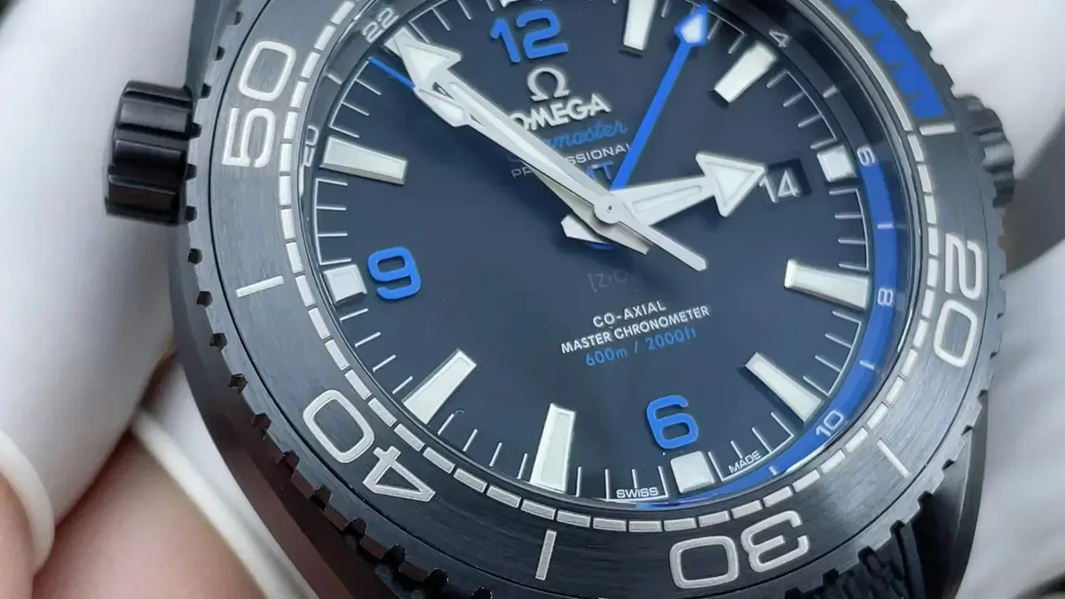 VS厂欧米茄深海之蓝：陶瓷材质与8906一体机芯的完美结合