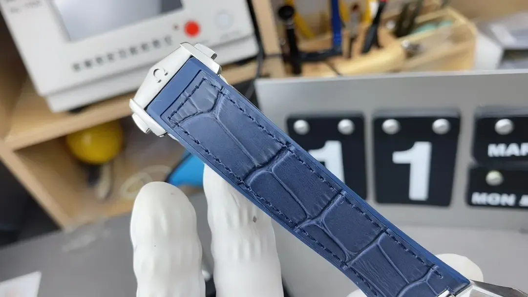 VS厂欧米茄星座第五代和正品差距大不大？