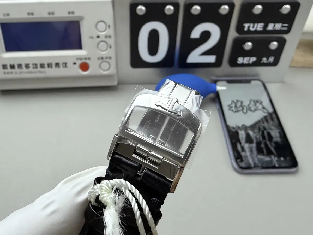 小白避坑指南：三分钟看懂APS厂积家月相大师值不值得买