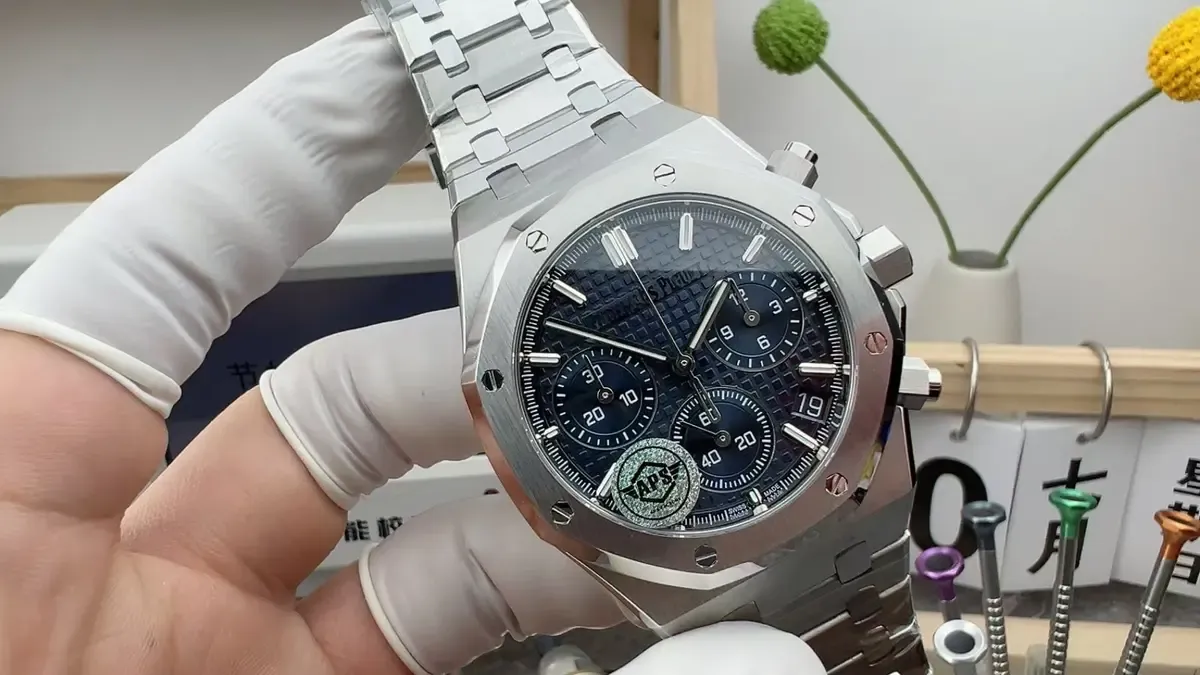 独家4401一体飞返机芯！APS爱彼26240细节全曝光