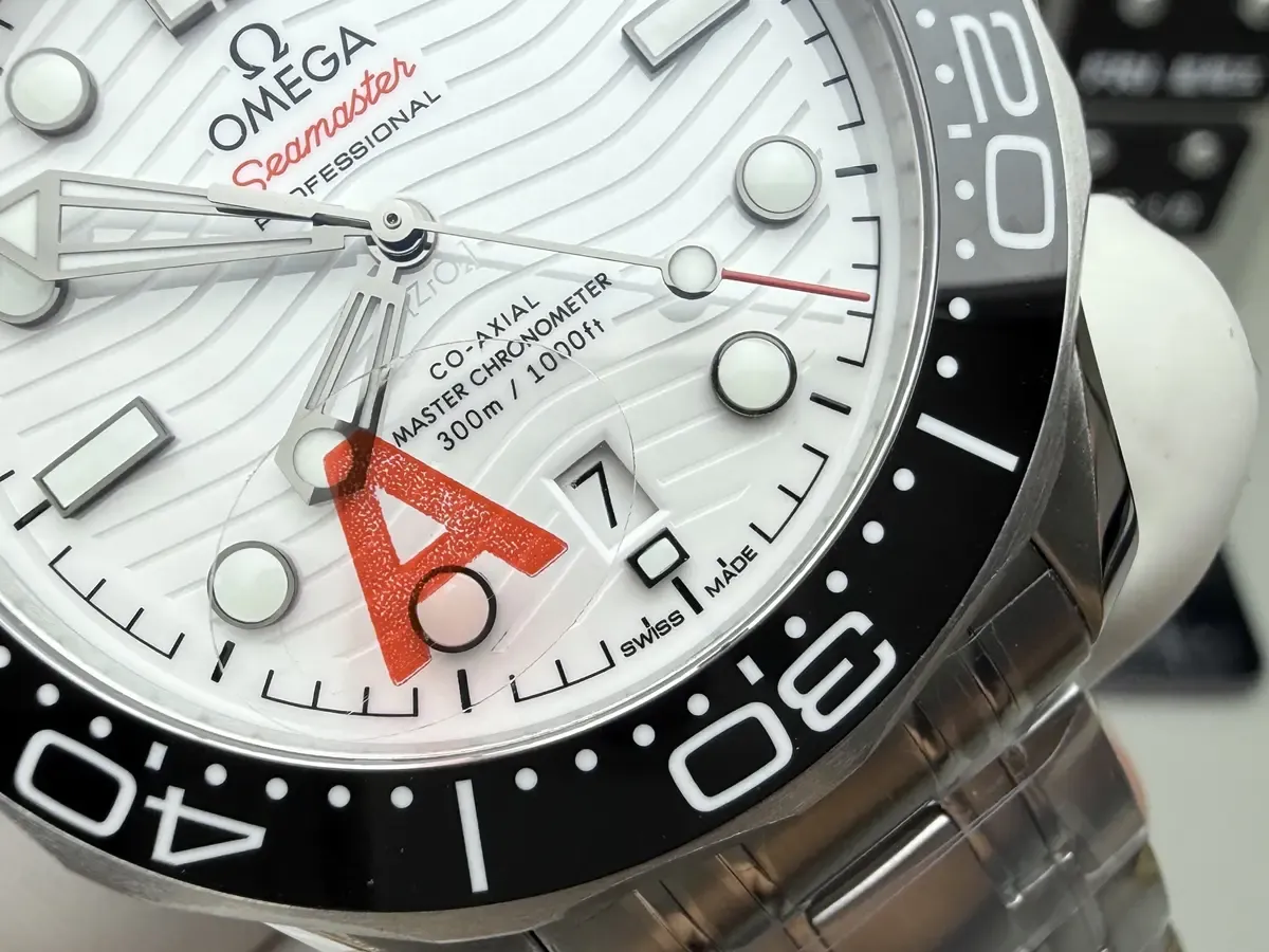 复刻表里程碑：VS厂海马300一体8800机芯零返修真相