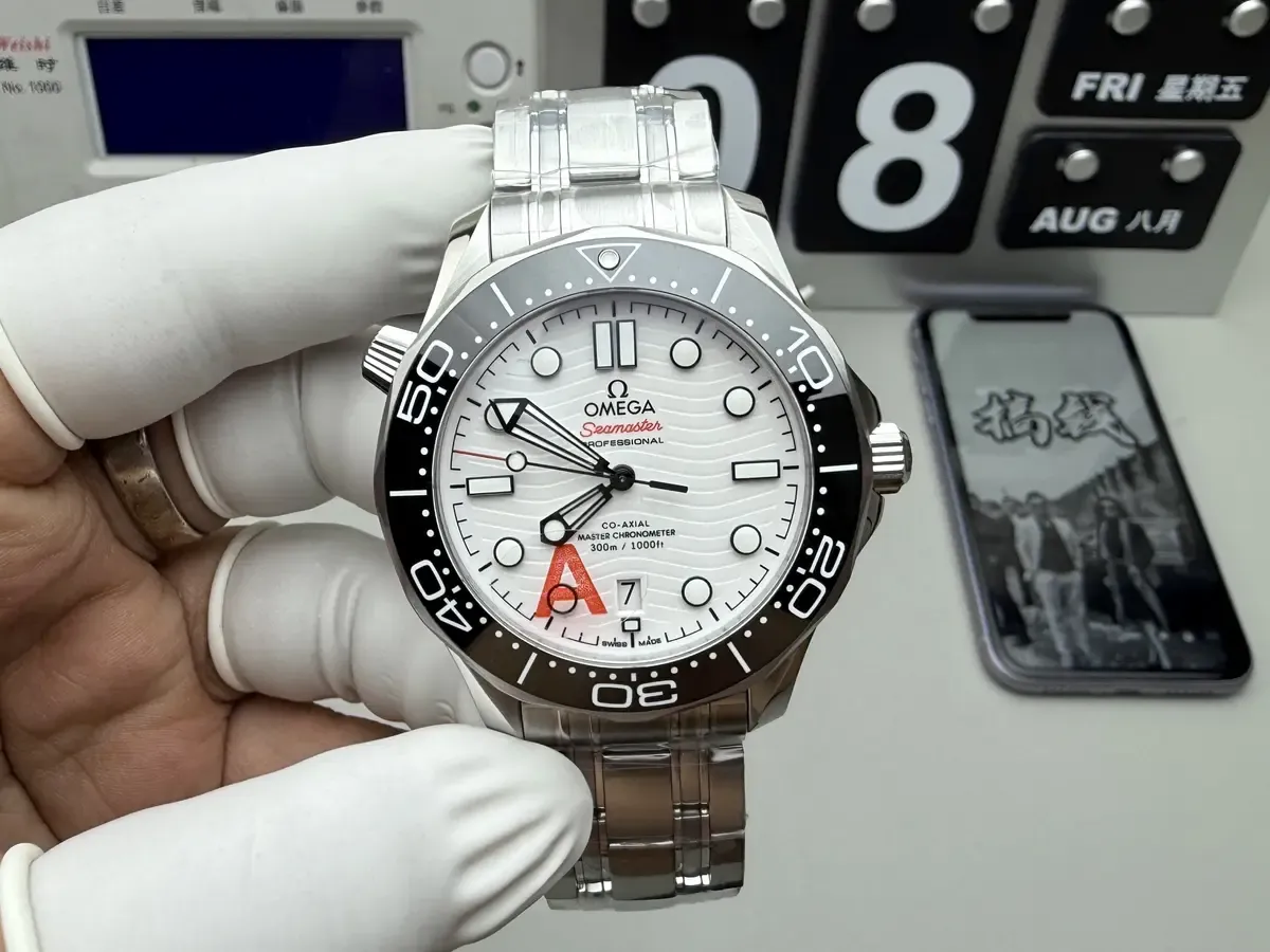 复刻表里程碑：VS厂海马300一体8800机芯零返修真相