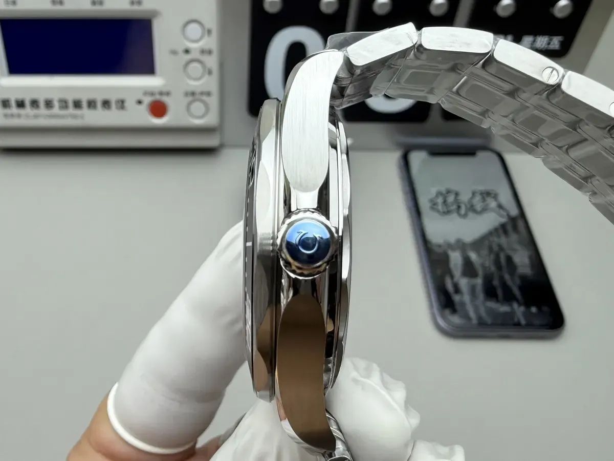 复刻表里程碑：VS厂海马300一体8800机芯零返修真相