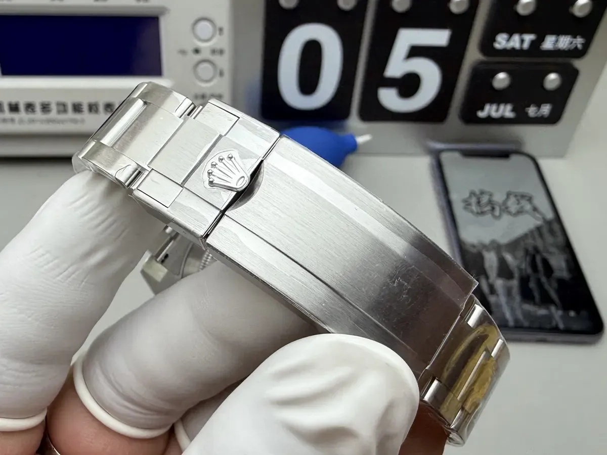 C厂黑水鬼40mm深度体验：复刻圈公认的“天花板”有多顶？