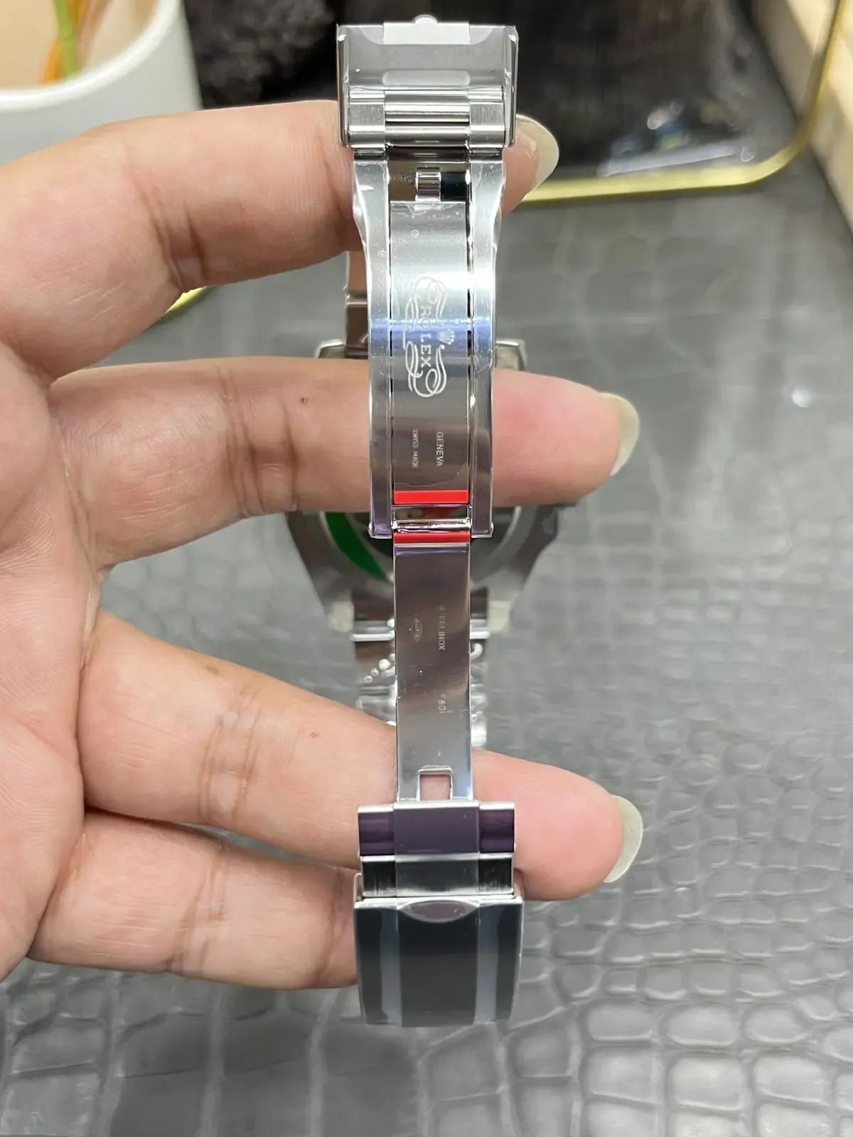 别再被坑！手把手教你三秒识别C厂劳力士黑水鬼