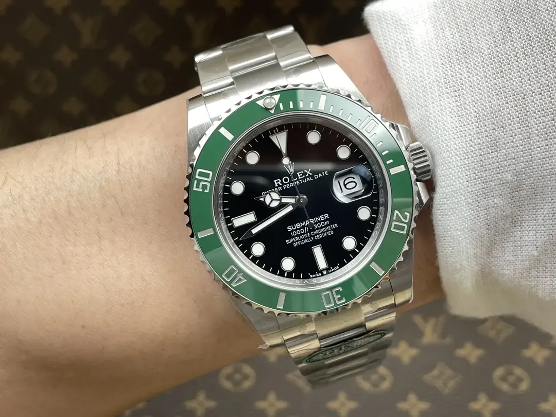 C厂三代绿水鬼深度拆解：3235机芯能否媲美正品？