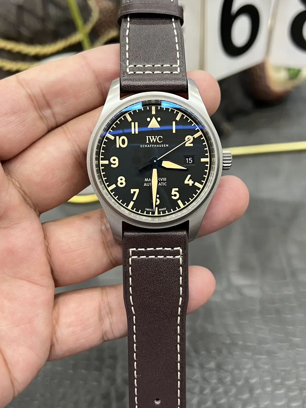 海鸥2892还是SW300？V7厂万国马克18钛壳终极选购指南