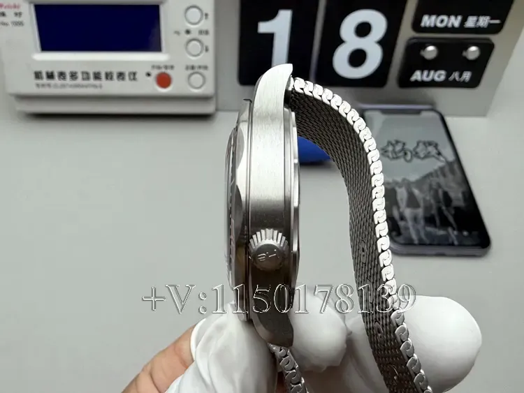 丹东8806一体机芯：VS厂欧米茄无暇赴死V4版解密