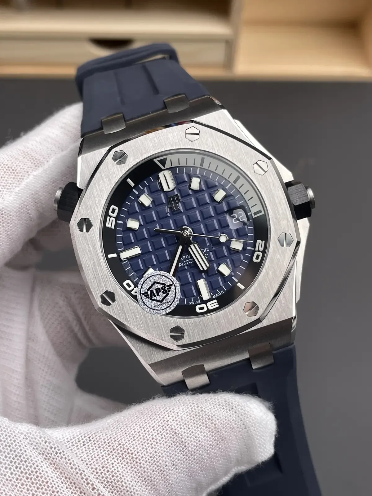 丹东4308一体机芯！APS厂爱彼15720值不值得冲？