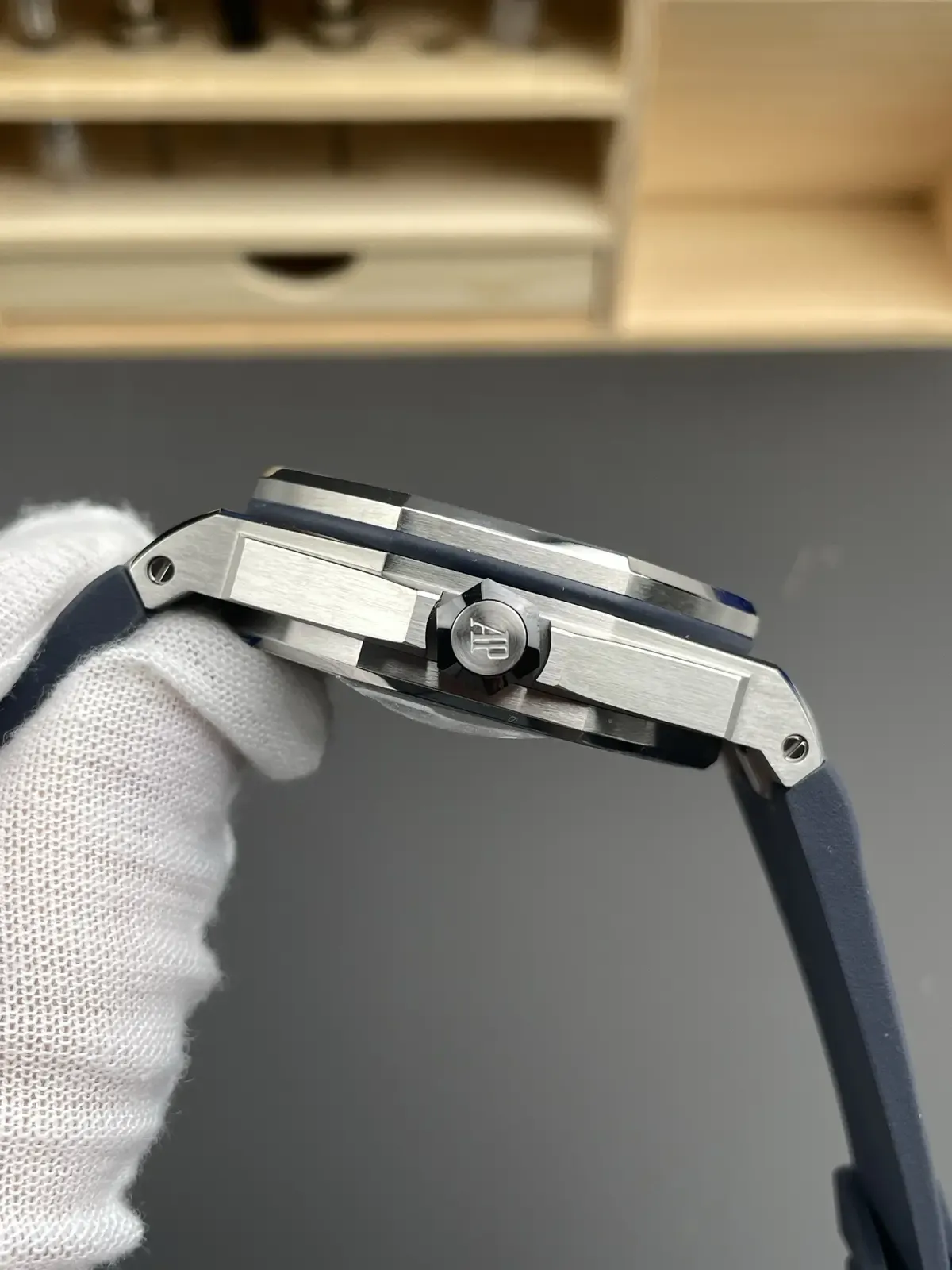 丹东4308一体机芯！APS厂爱彼15720值不值得冲？