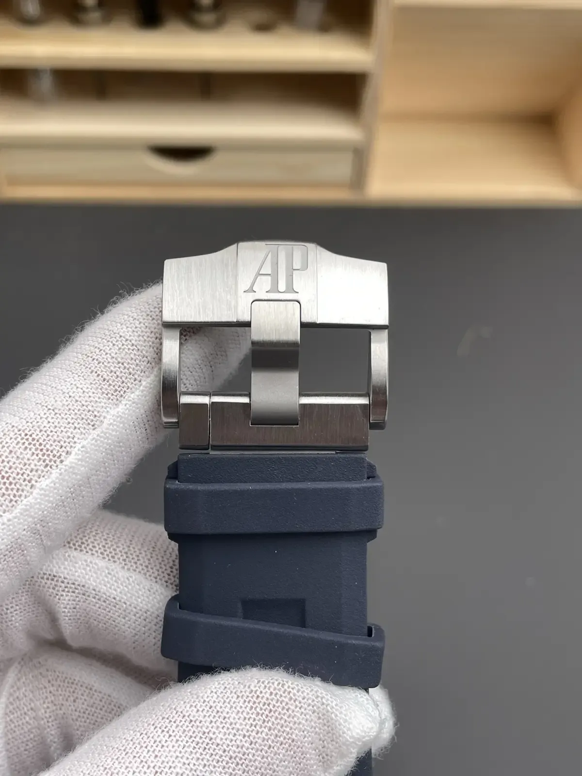 丹东4308一体机芯！APS厂爱彼15720值不值得冲？