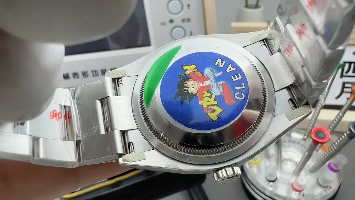 Clean厂蚝式恒动彩色气泡：从细节到机芯的全方位解析