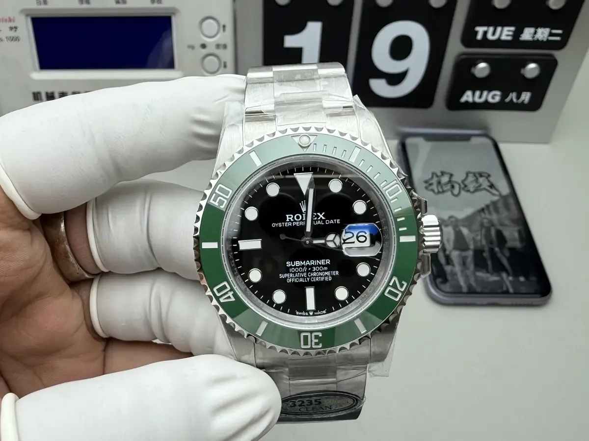 C厂绿水鬼三代版本评测，教你轻松分辨真假