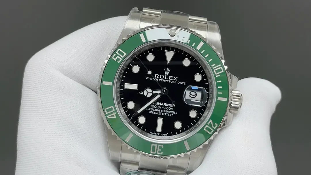 C厂绿水鬼三代版本评测，教你轻松分辨真假