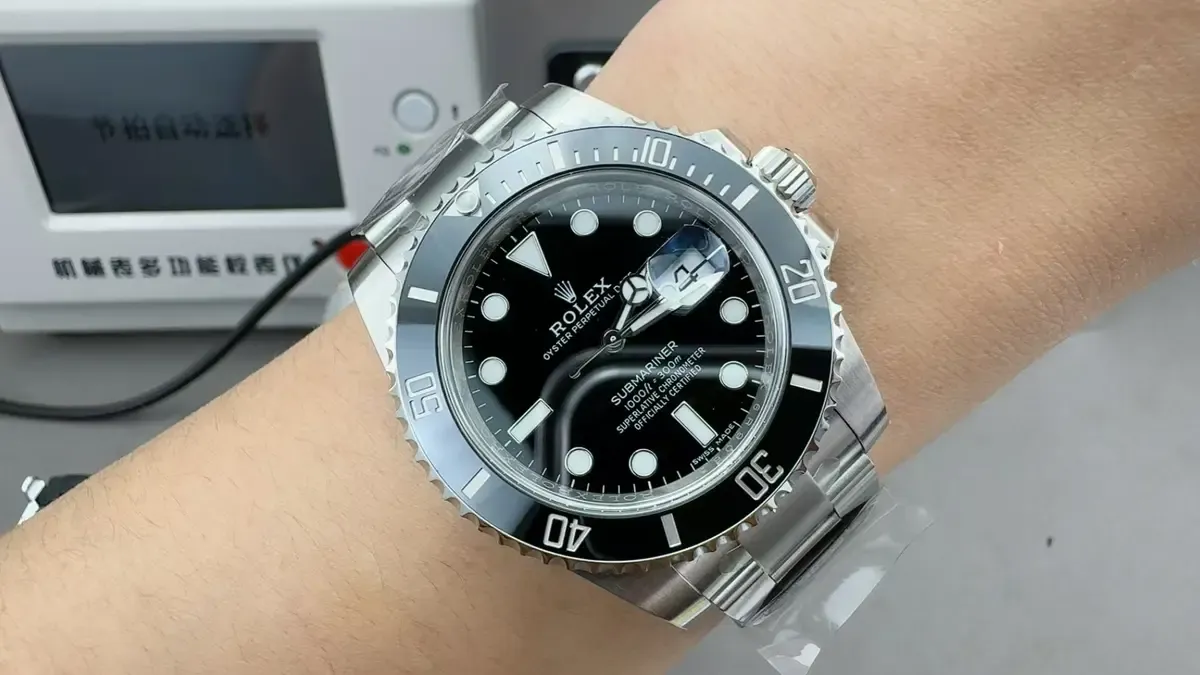 3秒辨真假！C厂黑水鬼夜明珠、条钉、表扣三大细节秒杀小厂