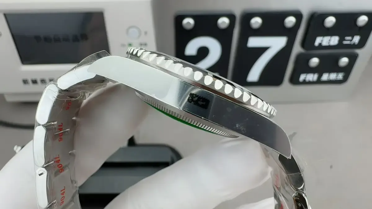 3秒辨真假！C厂黑水鬼夜明珠、条钉、表扣三大细节秒杀小厂