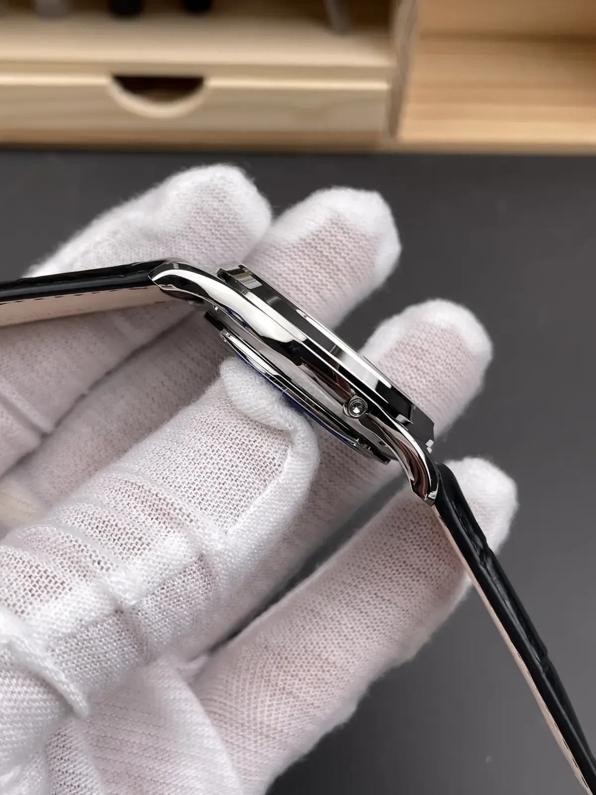 丹东925机芯稳不稳？APS积家月相大师细节实测来了！