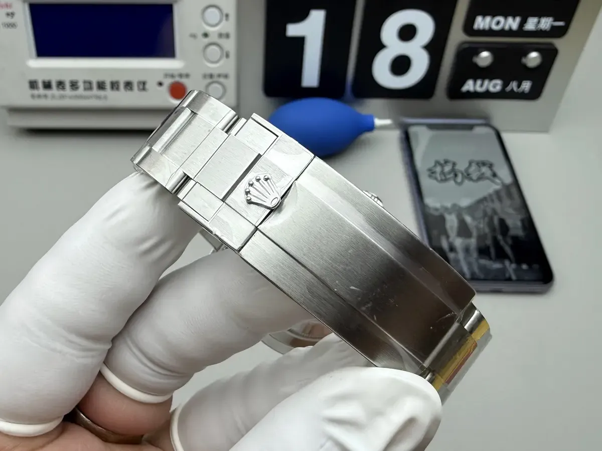 VS劳力士三代黑水鬼全方位解析，一篇看懂所有升级