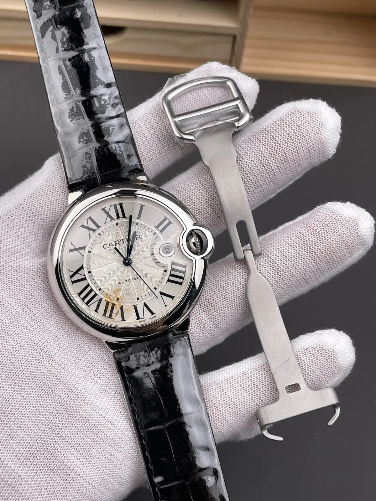 新手必看！教你选对AF卡地亚蓝气球42mm，拒绝翻车