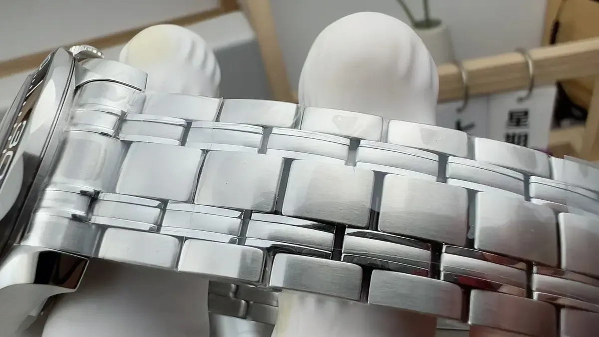 VS海马300V4版一体8800机芯封神，54小时动储吊打全网