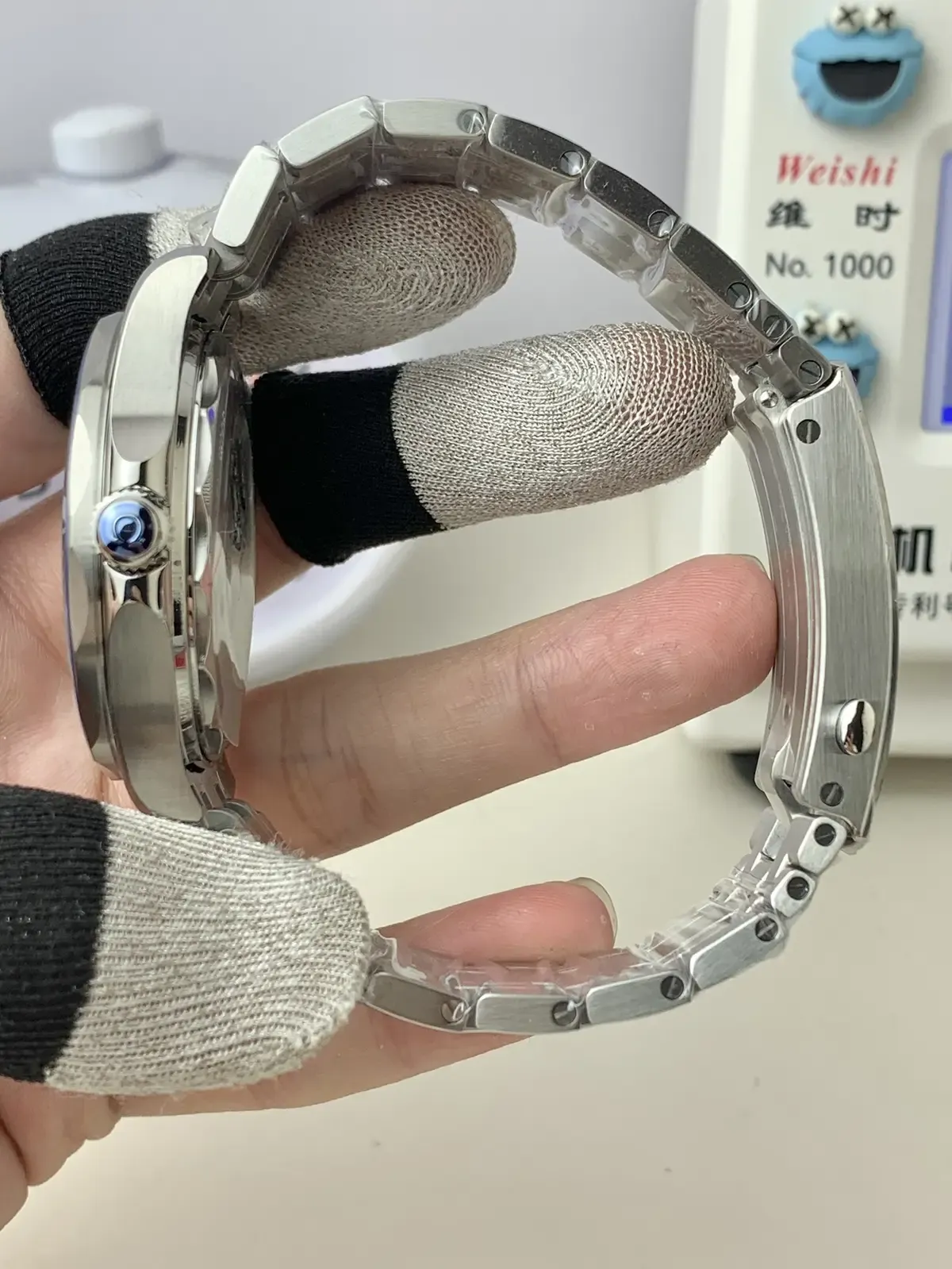 密底浮雕+渐变蓝盘，VS厂欧米茄海马300颜值杀疯了！