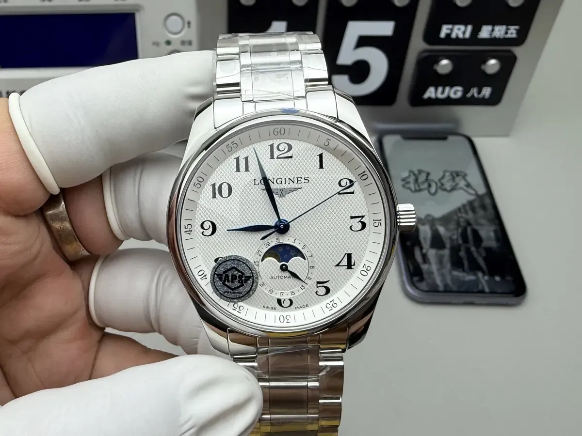 APS厂浪琴名匠月相V2对决GF厂：谁才是复刻界真王者？