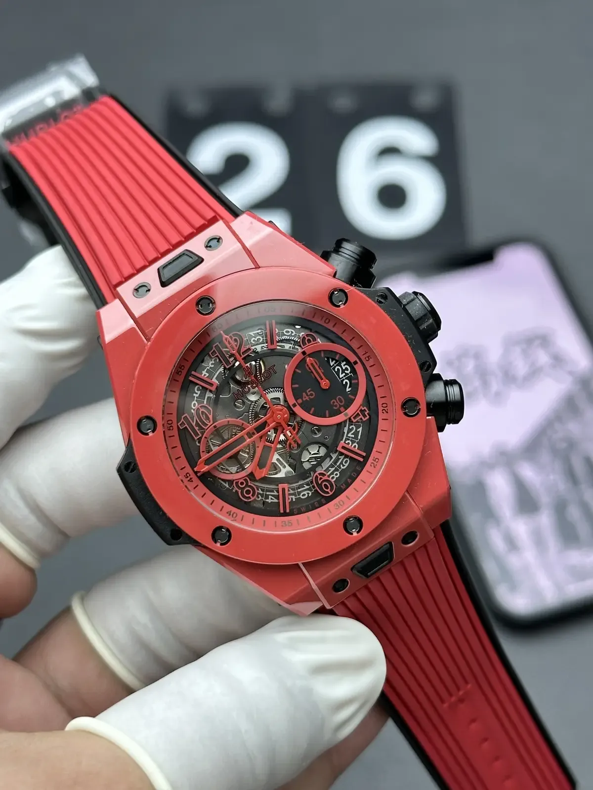 快拆陶瓷链+橡胶带双体验：BBF宇舶大爆炸红陶瓷入手指南