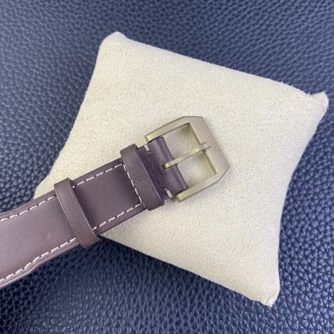 M+万国喷火战机青铜识别要点与购买避坑指南