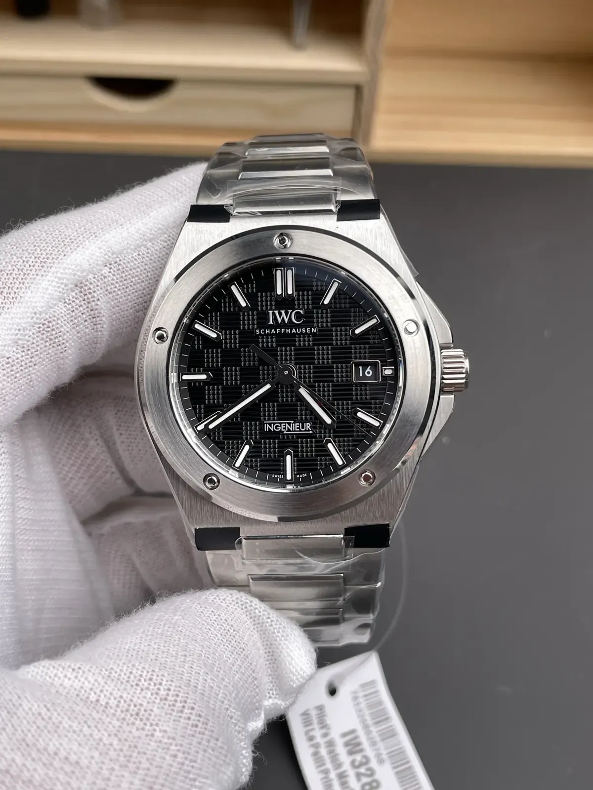 1分钟看懂辨别万国：V7厂万国工程师测评全攻略