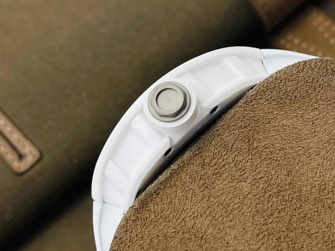 ZF厂理查德RM055白陶瓷对比BBR，谁才是天花板？