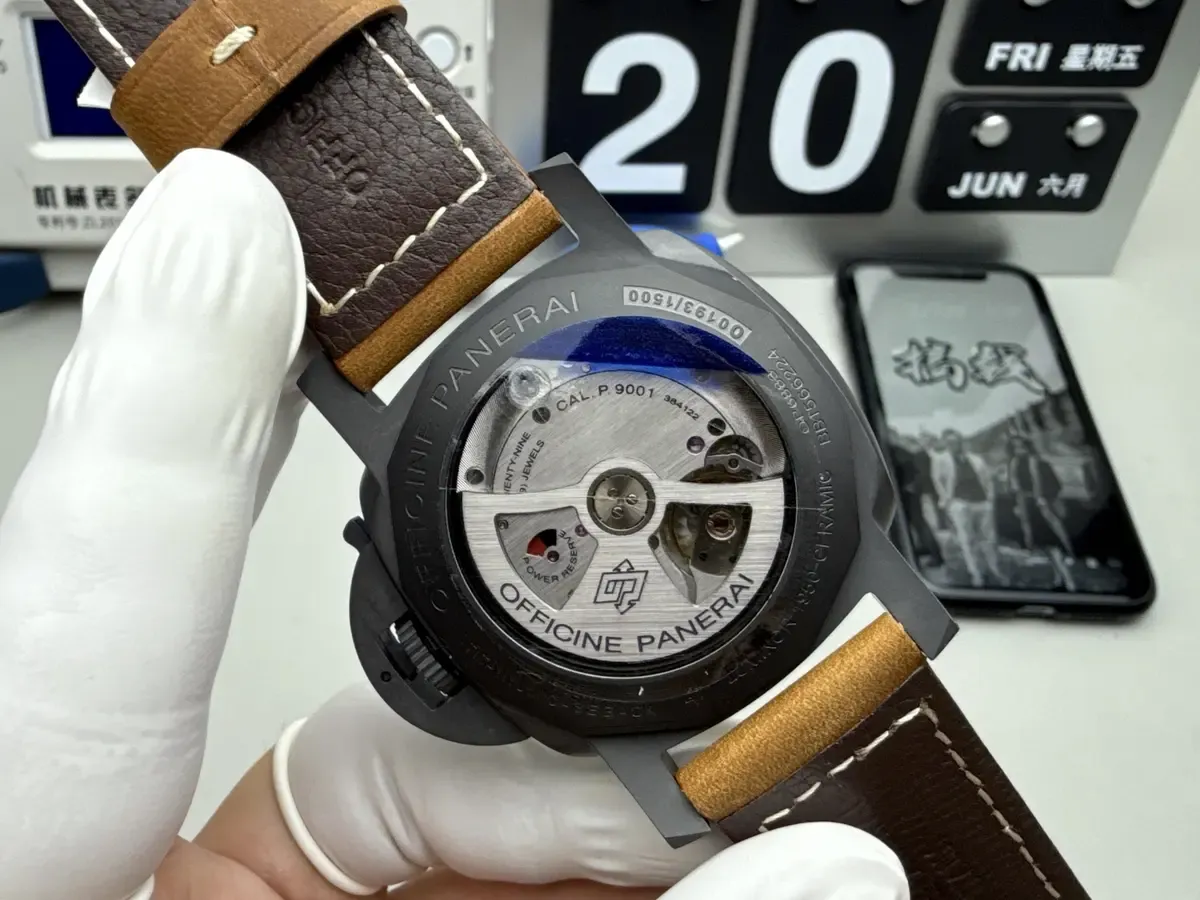 全陶瓷壳+GMT双时区！VS沛纳海441深度评测