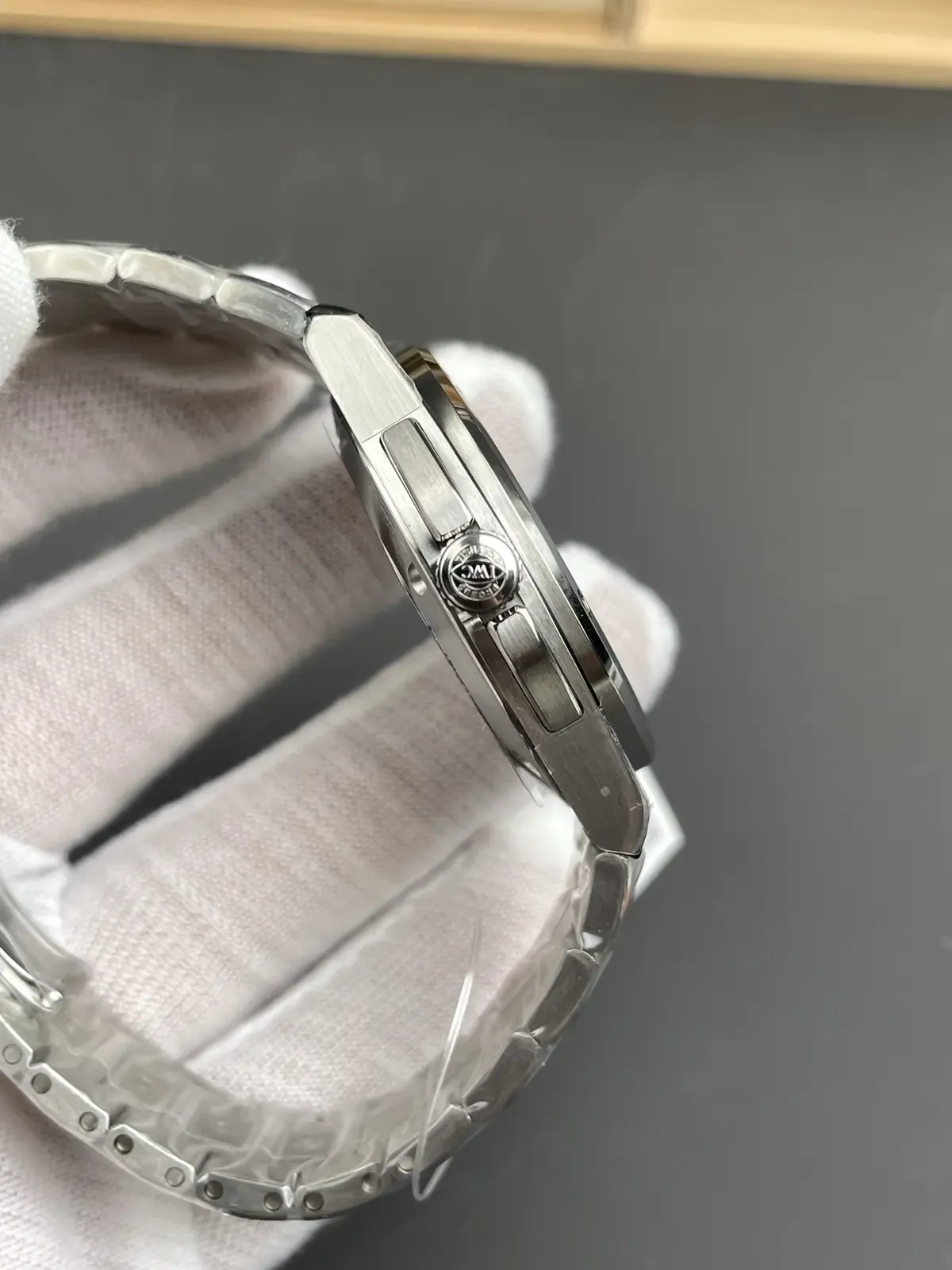 一眼解毒：V7厂万国工程师机芯拆解+做工细节全解析