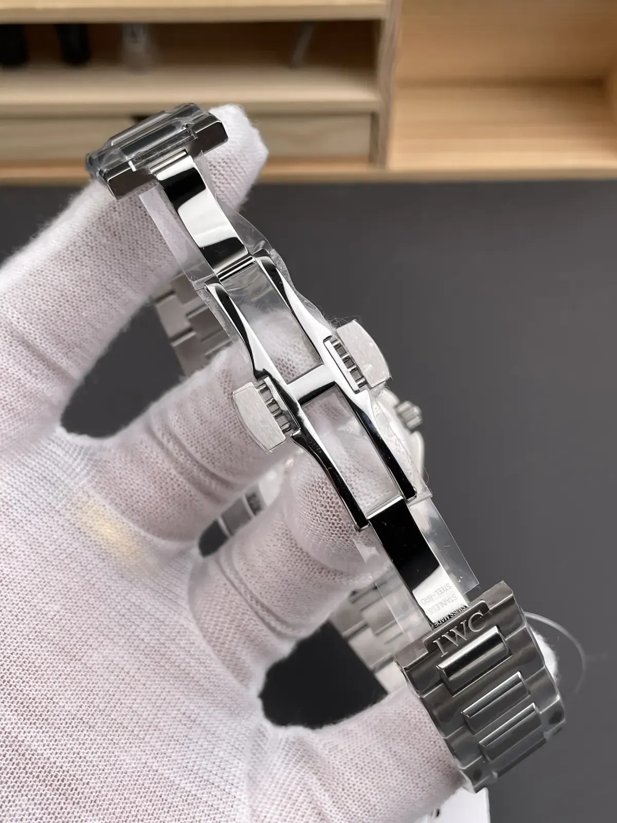 一眼解毒：V7厂万国工程师机芯拆解+做工细节全解析