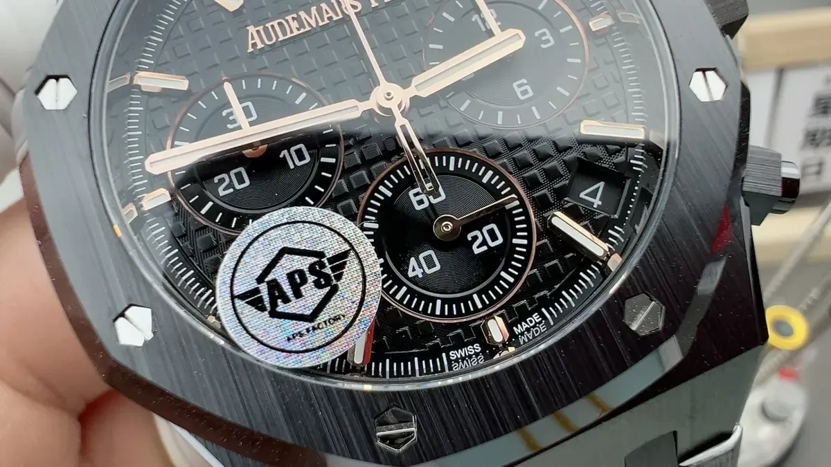 APS爱彼26240全陶瓷首发评测：4401机芯+飞返计时能否平替原版？