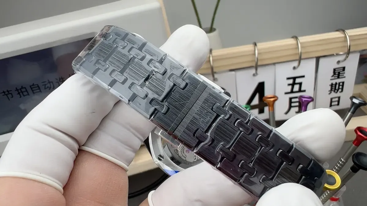 APS爱彼26240全陶瓷首发评测：4401机芯+飞返计时能否平替原版？