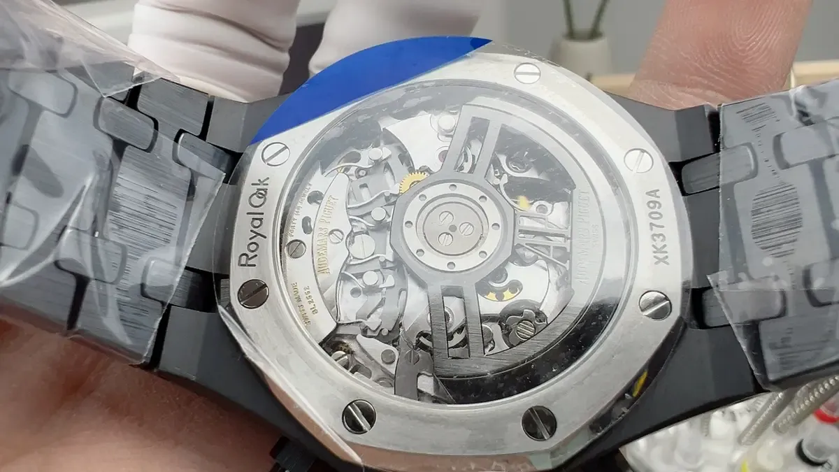 APS爱彼26240全陶瓷首发评测：4401机芯+飞返计时能否平替原版？