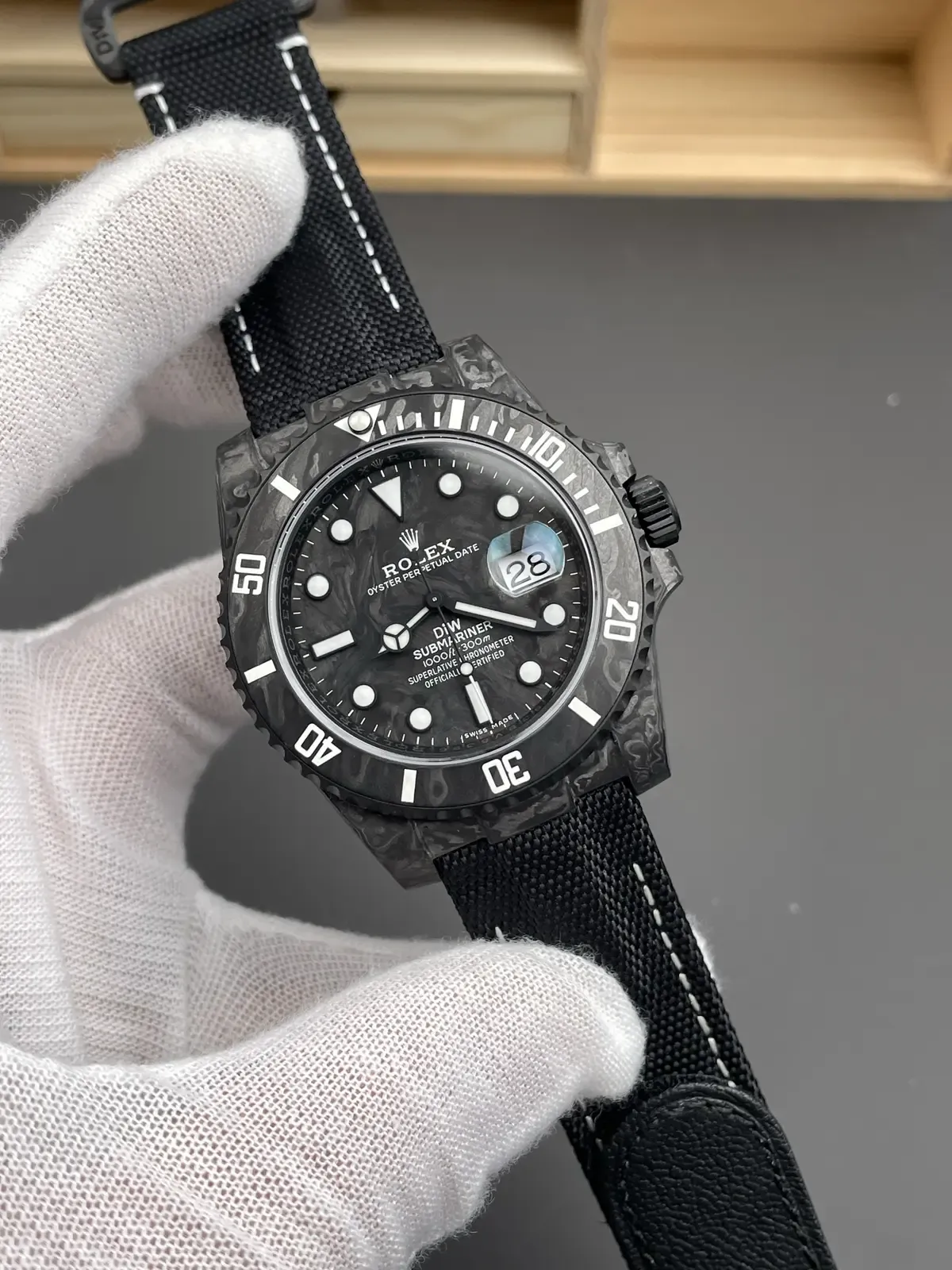 水鬼还能这么帅！VS厂劳力士碳纤维Diw改装版细节全曝光