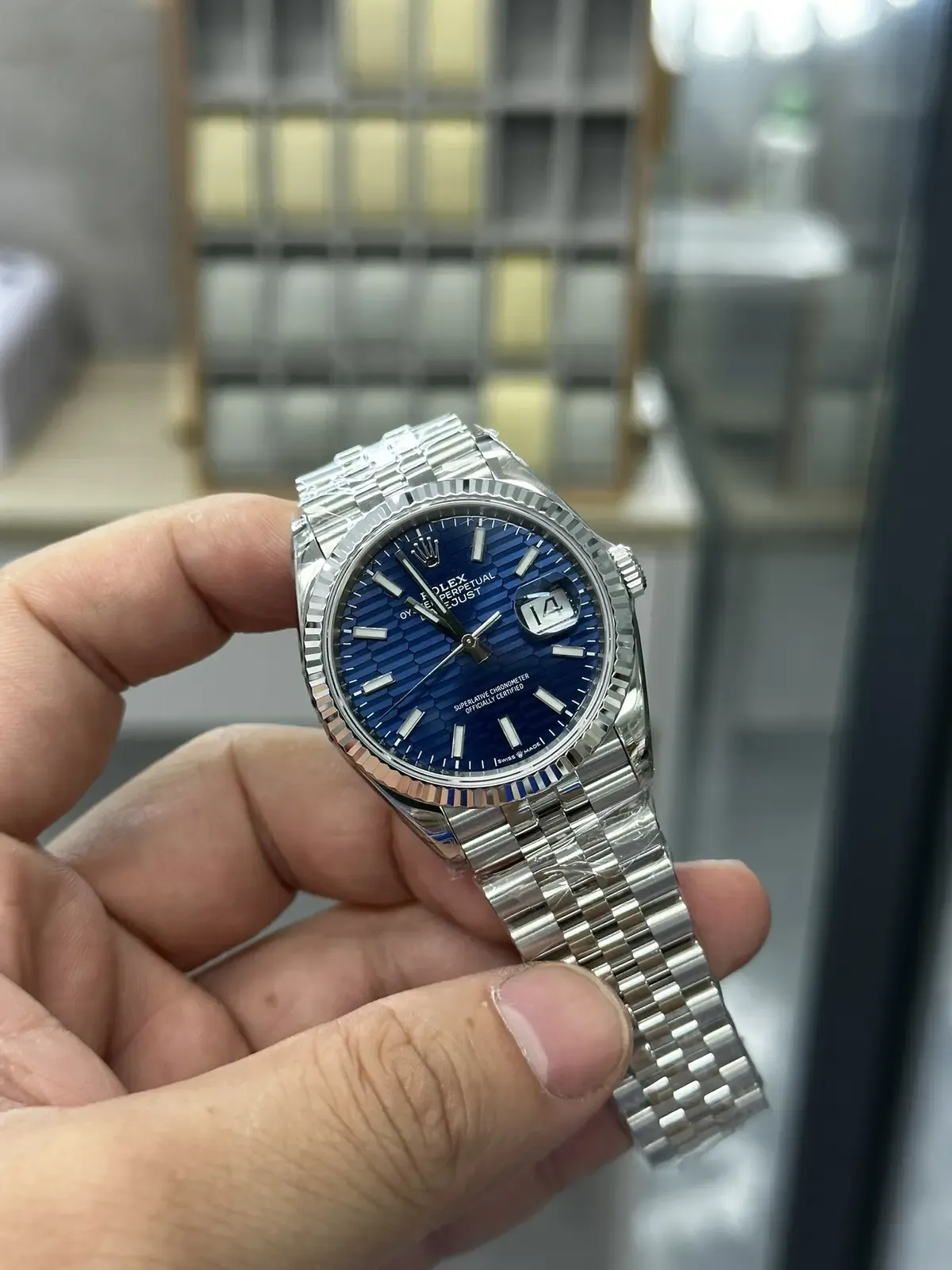 36mm小手腕神器！VS厂日志丹东3235机芯72小时储能实测