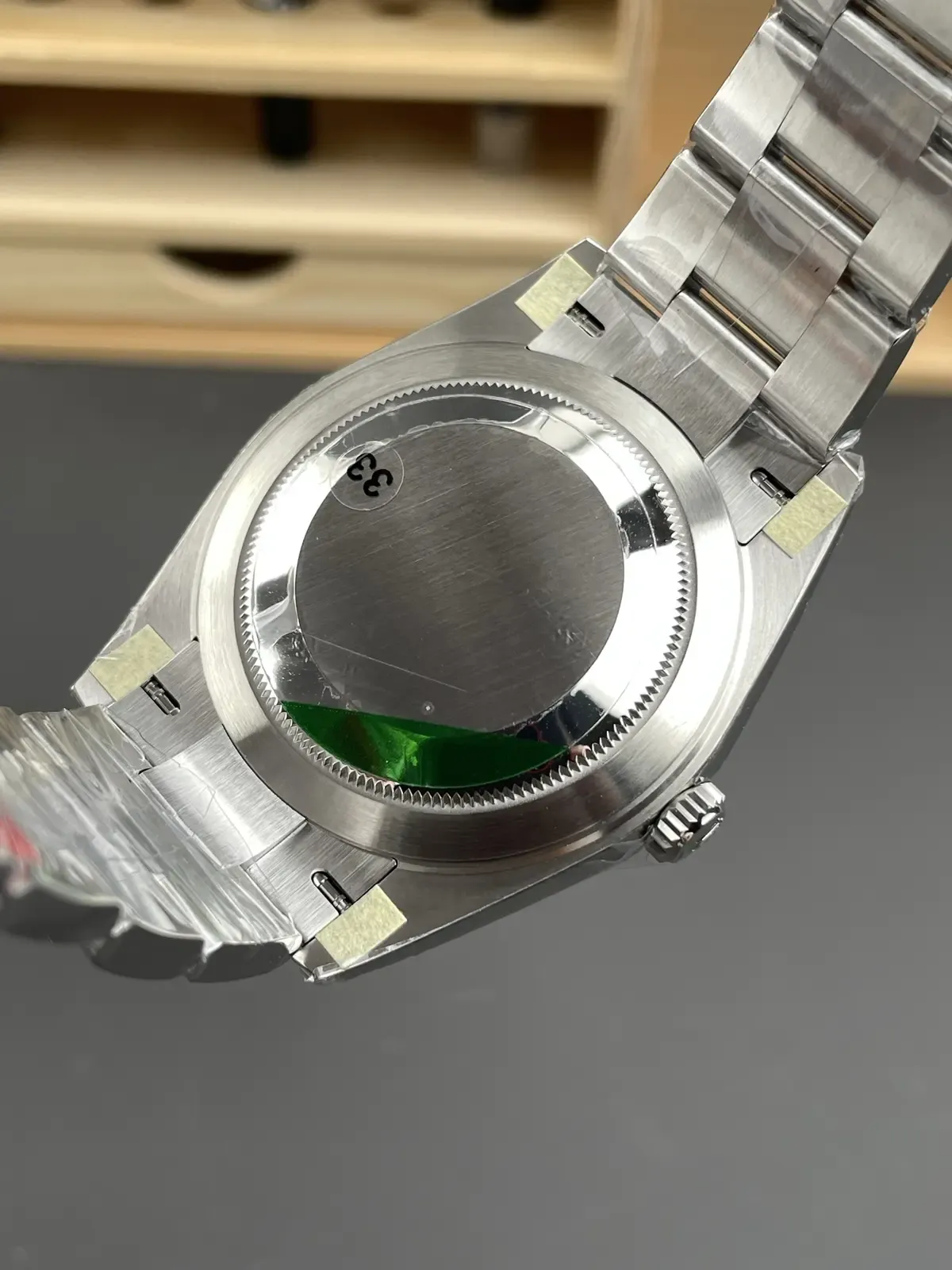 一篇看懂VS厂劳力士日志：重量、厚度、刻字、夜光全解析