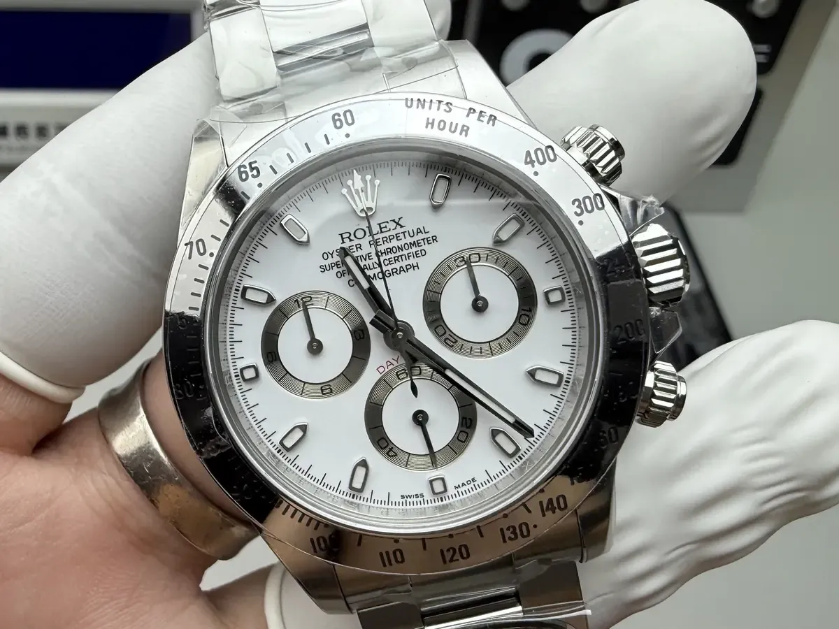 C厂迪通拿白钢迪4130机芯做工评测：天花板级别的复刻传奇！