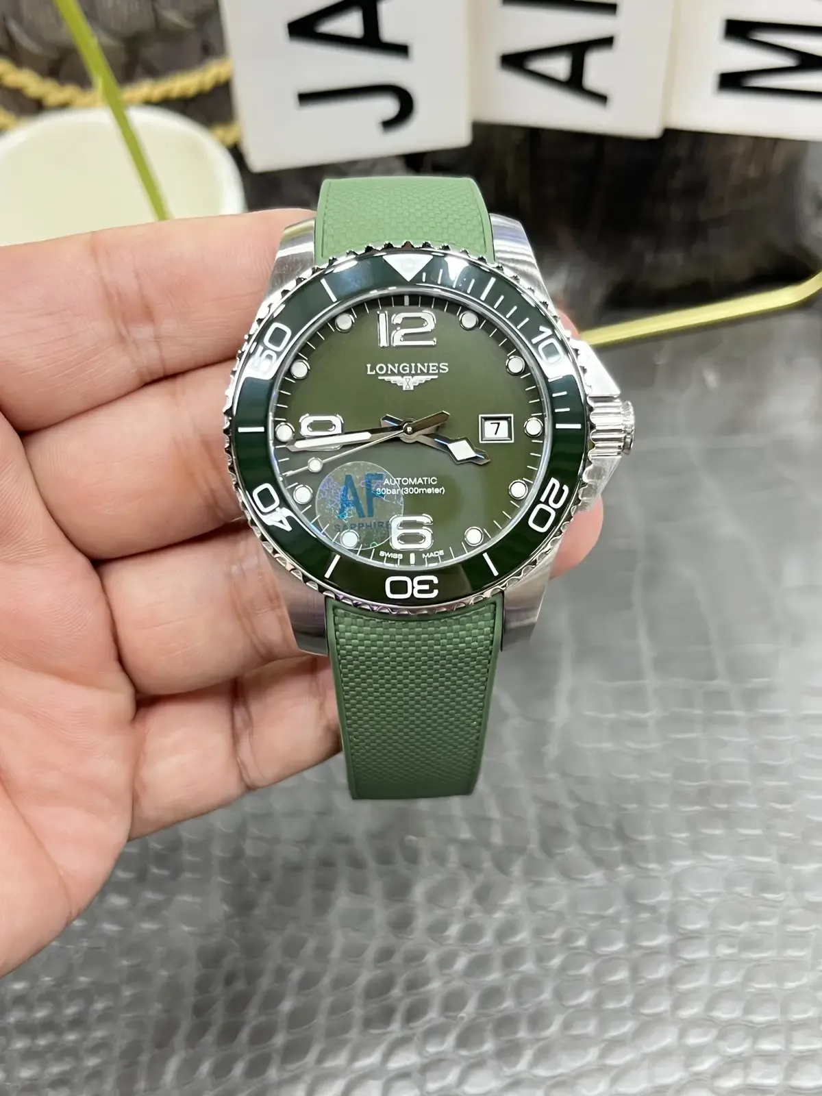 不想戴劳太高调？AF厂浪琴康卡斯上手实测，颜值与性能双杀