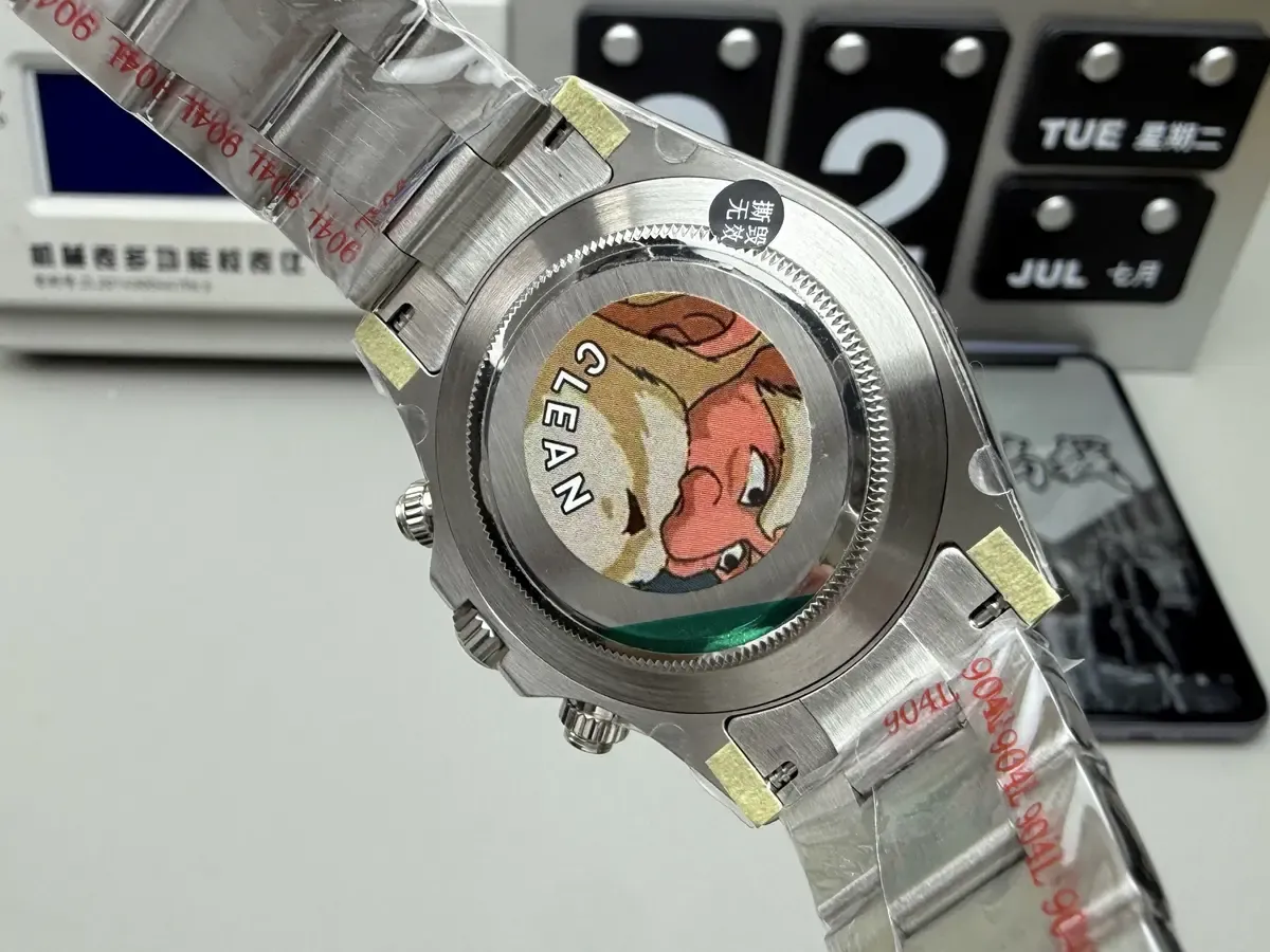 30秒打假！表城品鉴三招秒鉴真C厂熊猫迪4130，别再被坑