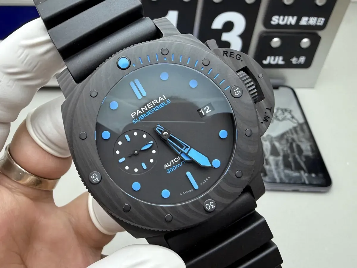 47mm碳纤维巨兽！毒评VS沛纳海PAM616三招秒辨真伪