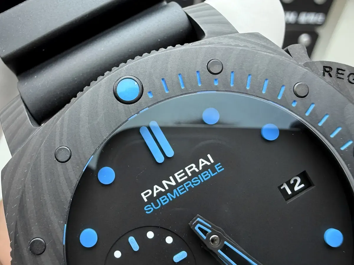 47mm碳纤维巨兽！毒评VS沛纳海PAM616三招秒辨真伪