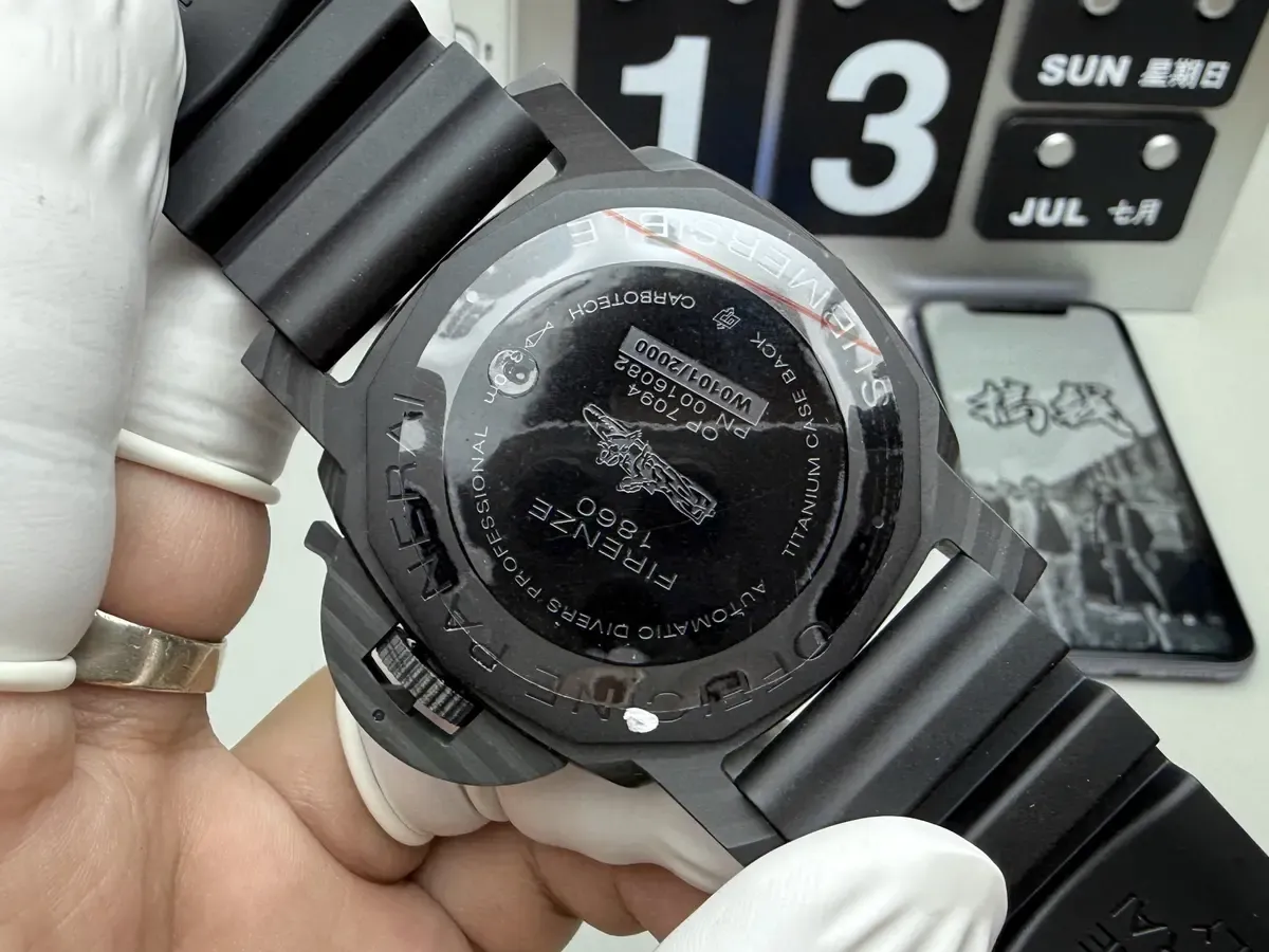 47mm碳纤维巨兽！毒评VS沛纳海PAM616三招秒辨真伪