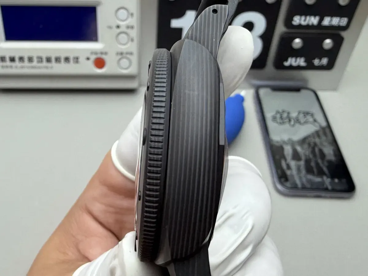 47mm碳纤维巨兽！毒评VS沛纳海PAM616三招秒辨真伪