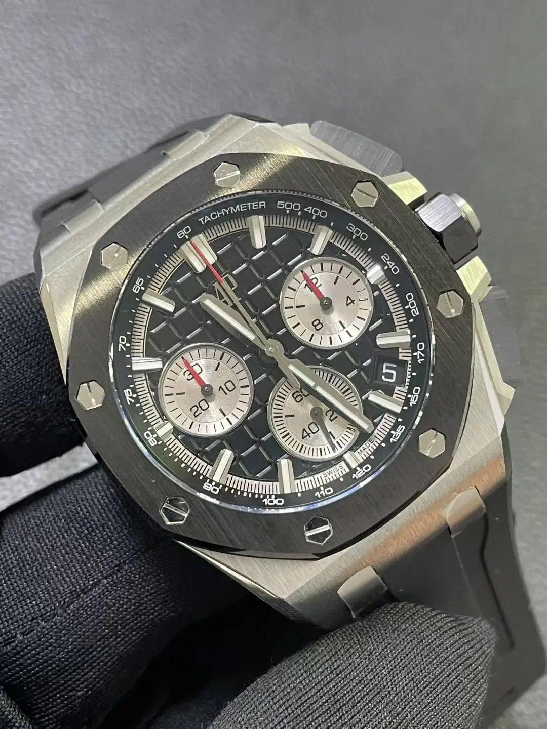 95%还原度！APS皇家橡树26420对比原装差距有多大