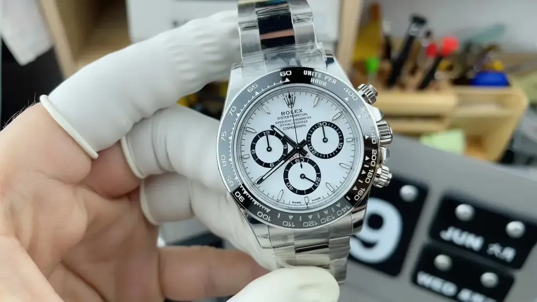 12mm超薄+60小时续航：VS厂熊猫迪4802机芯全面解析