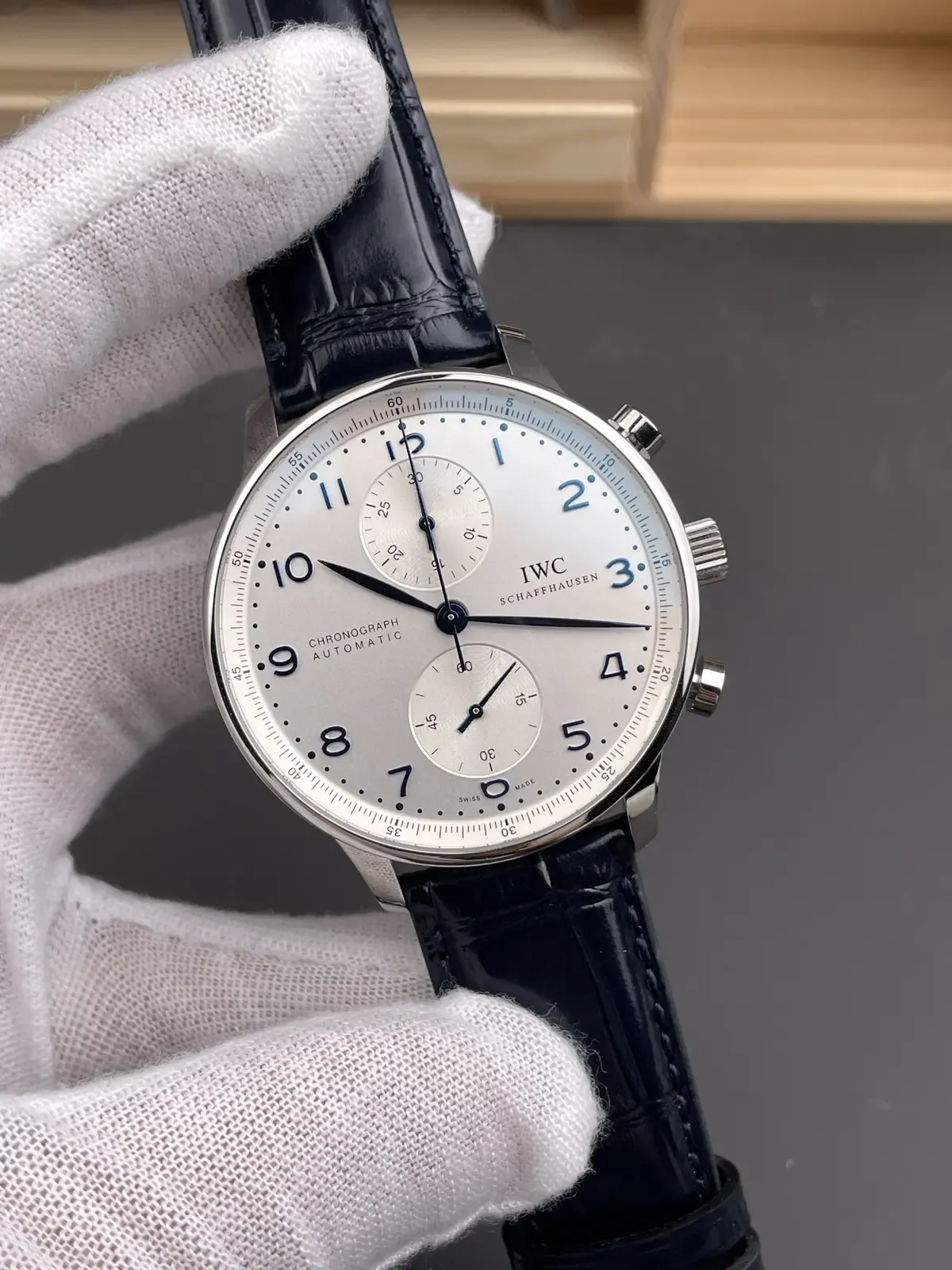 复刻巅峰还是智商税？ZF厂万国葡萄牙计时购入全攻略