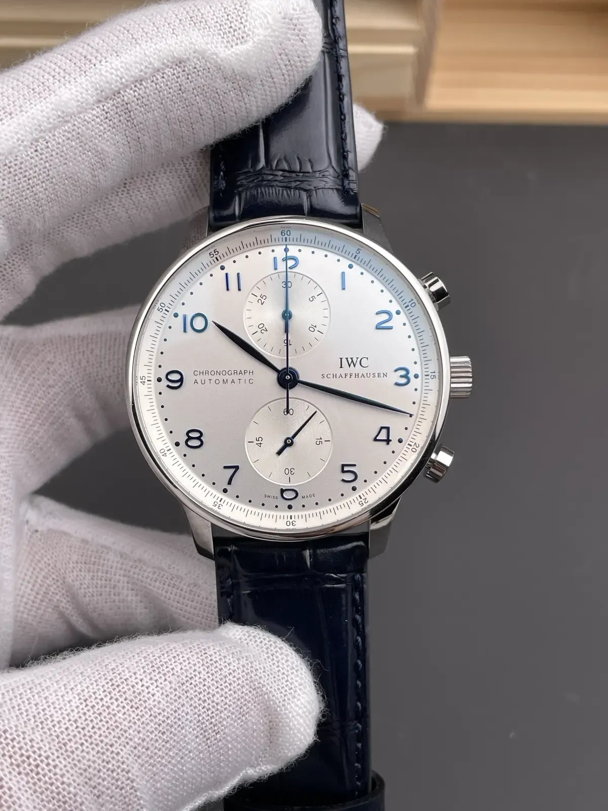 复刻巅峰还是智商税？ZF厂万国葡萄牙计时购入全攻略